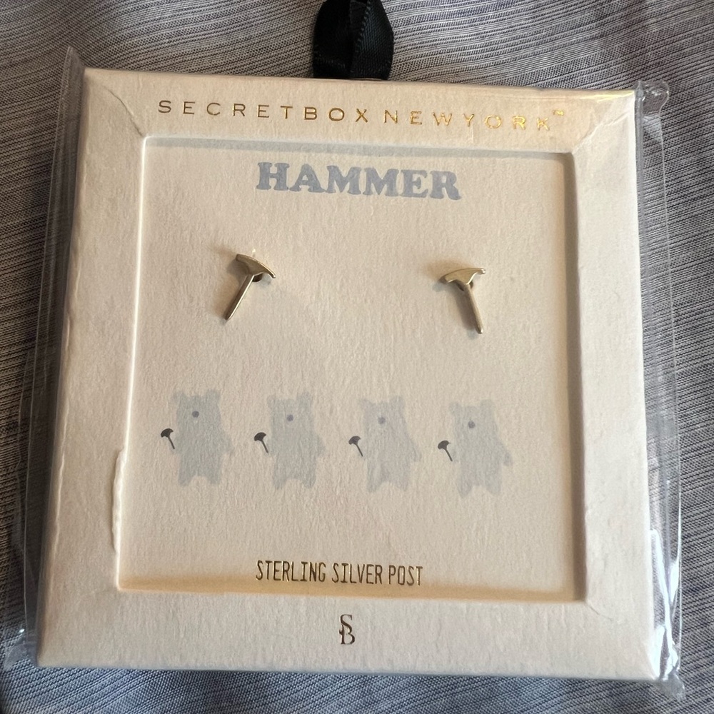 Secret Box New York Hammer Gold Tone Sterling Silver Post Earrings, new in box